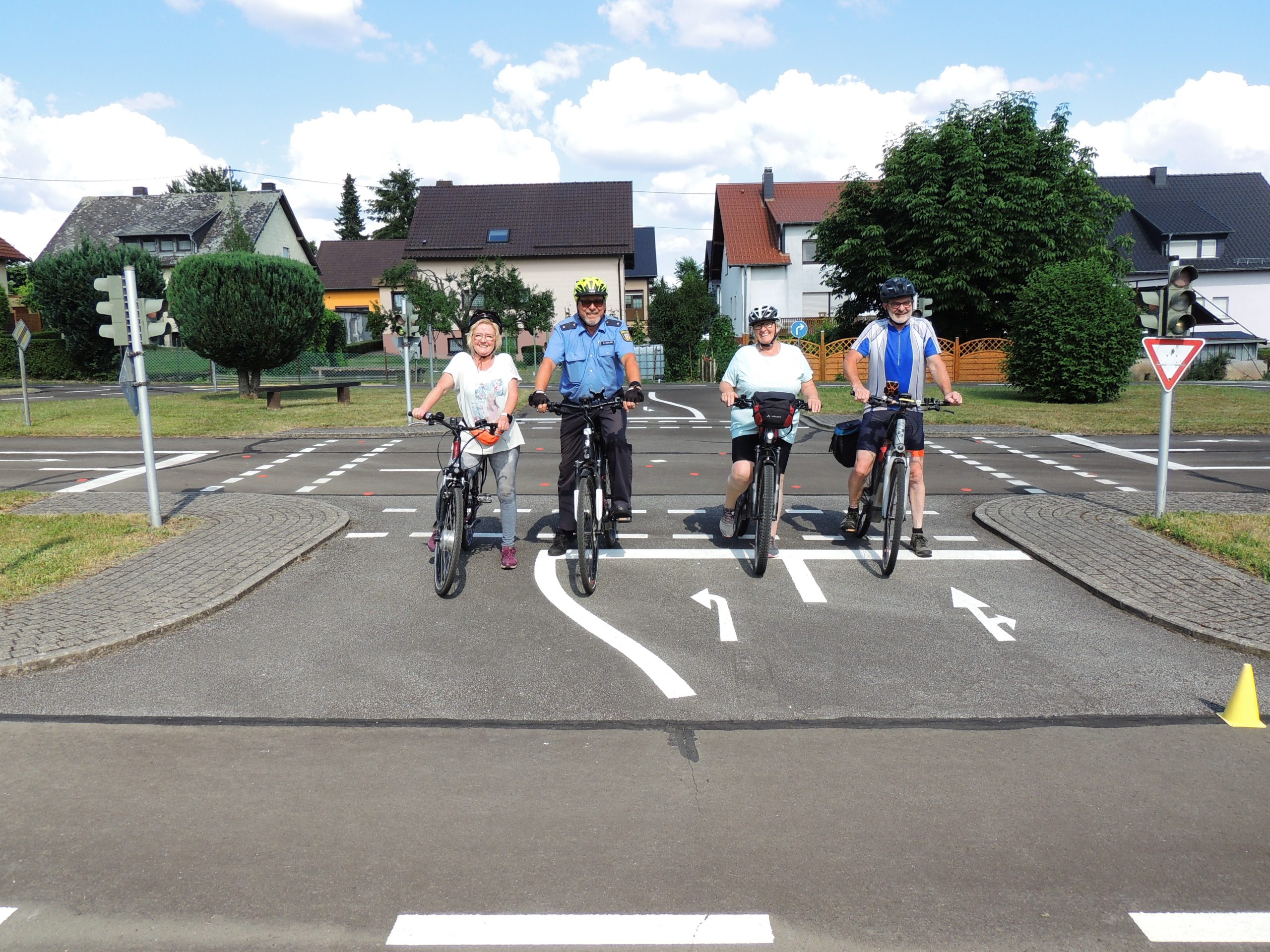 Blinker für mehr Sicherheit beim E-Bike-Fahren - Westfalen-Lippe -  Nachrichten - WDR